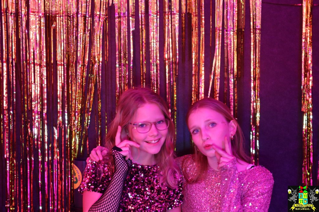 ../Images/Jeugd Opwarmbal Photobooth 289.jpg